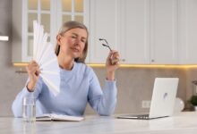 how-to-make-a-budget:-12-easy-ways-to-do-it-(the-complete-guide)