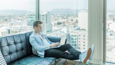 100+-side-hustle-ideas-to-make-money-on-the-side-in-2025