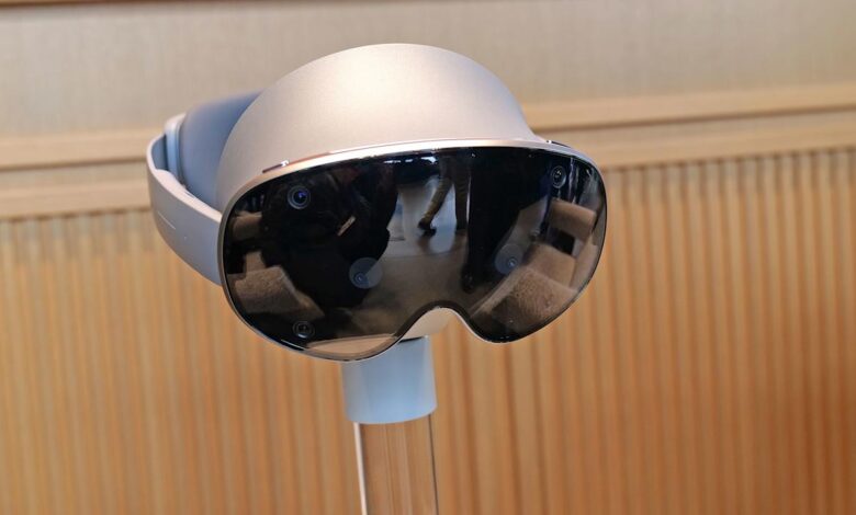 samsung-galaxy-xr-hands-on:-a-smarter,-more-open-take-on-apple’s-vision-pro-for-half-the-price